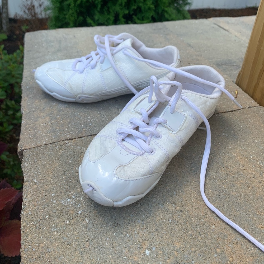 Nfinity Phoenix Cheerleading sneakers